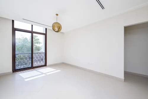 6 Bedrooms Villa in Yasmin