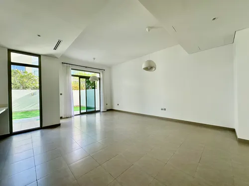 3 Bedrooms Townhouse in Reem Community