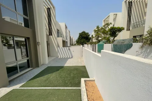 4 Bedrooms Villa in Reem Community