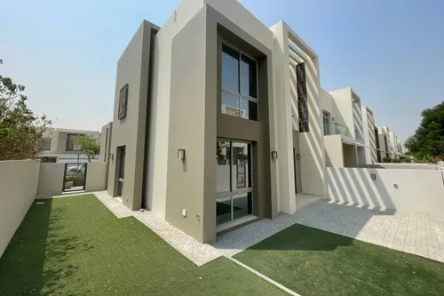 End Unit | 4 Bedrooms | Maids | Close To RPS