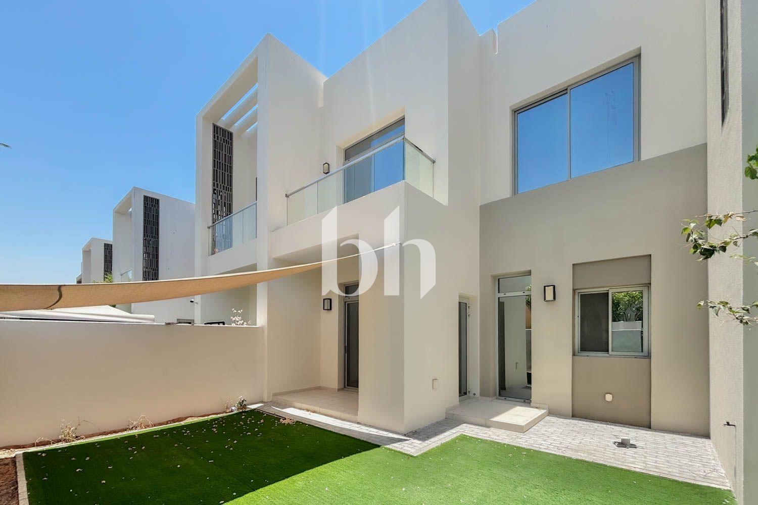 Modern 3 Bedroom Townhouse | Near Pool and Park
