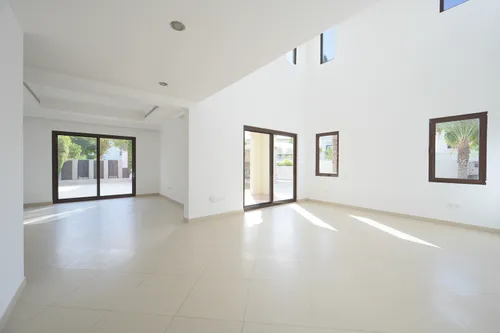 5 Bedrooms Villa in Yasmin