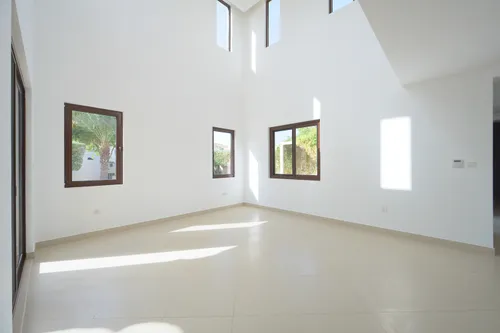 5 Bedrooms Villa in Yasmin