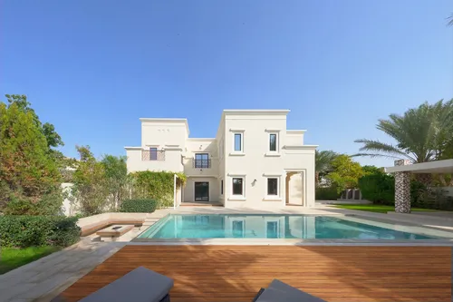 5 Bedrooms Villa in Yasmin