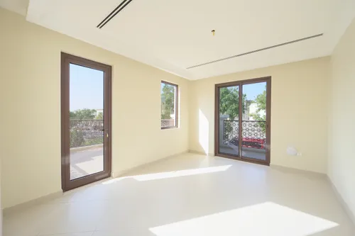 5 Bedrooms Villa in Yasmin