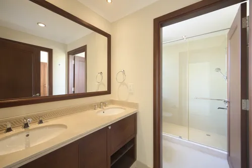 5 Bedrooms Villa in Yasmin