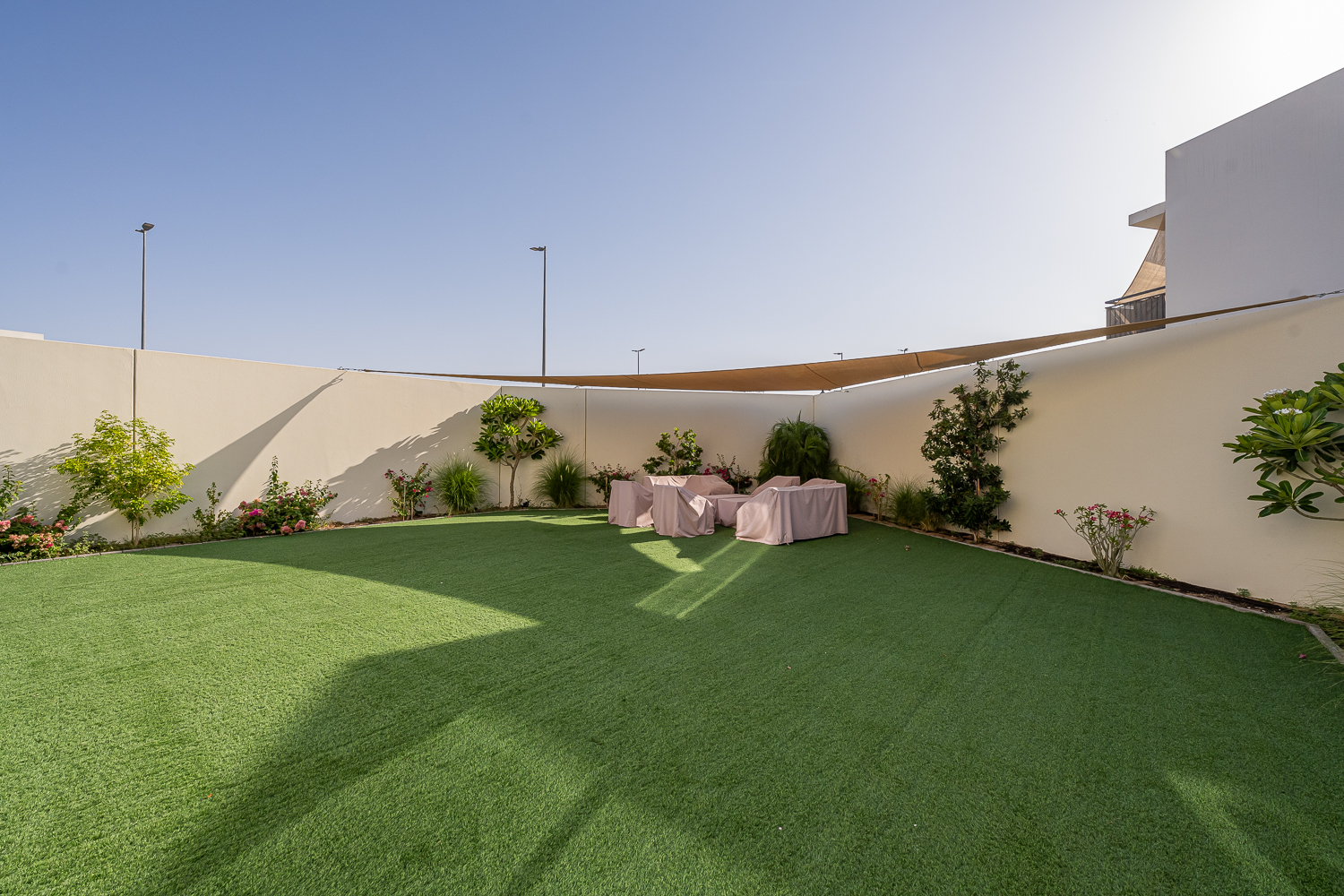 4 Bedrooms Townhouse in Camelia 2