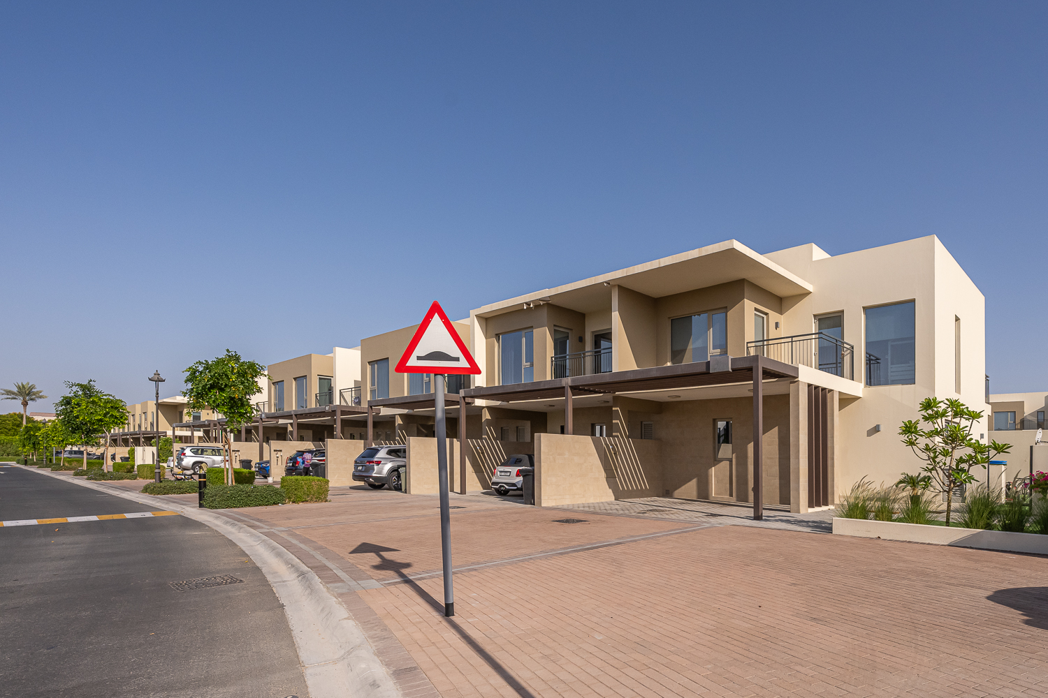 4 Bedrooms Townhouse in Camelia 2