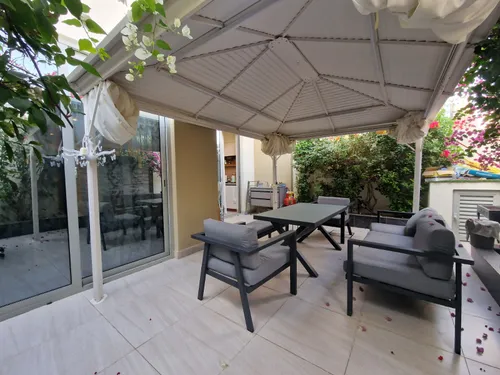 3 Bedrooms Townhouse in Camelia 2