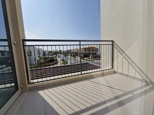 3 Bedrooms Townhouse in Camelia 2