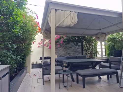 3 Bedrooms Townhouse in Camelia 2