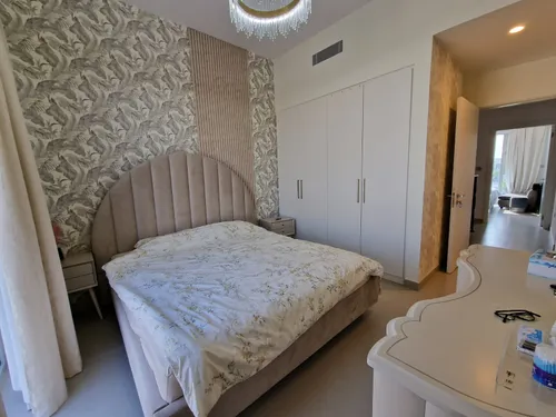 3 Bedrooms Townhouse in Camelia 2