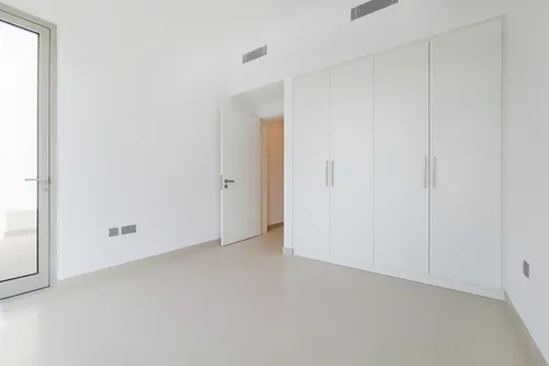 3 Bedrooms Townhouse in Camelia 2