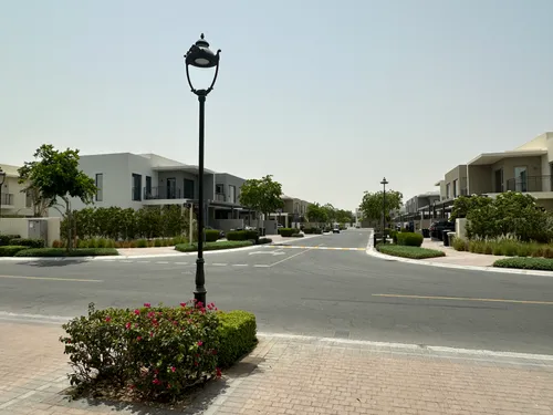 3 Bedrooms Townhouse in Camelia 2