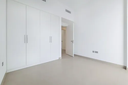 3 Bedrooms Townhouse in Camelia 2