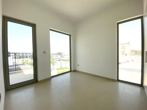 3 Bedrooms Townhouse in Camelia 2