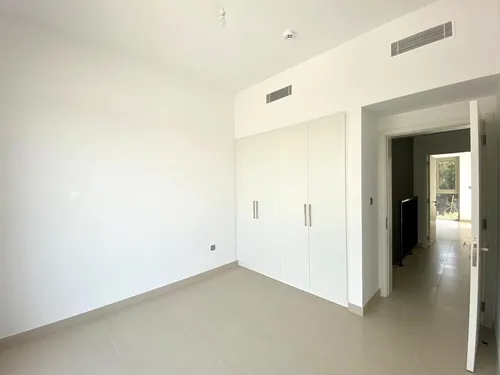 3 Bedrooms Townhouse in Camelia 2