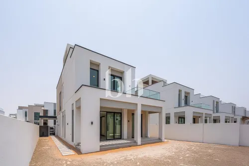 Vacant Now | Park Views | Spacious layout