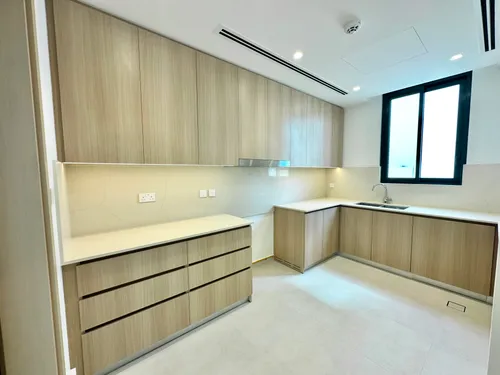 5 Bedrooms Villa in Caya