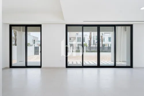 Multiple Cheques | Greenbelt View | Corner Plot