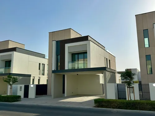 SINGLE ROW | CLOSE TO POOL | READY TO VIEW TODAY