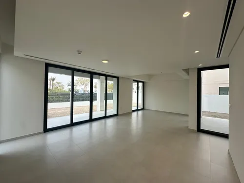 4 Bedrooms Townhouse in Caya