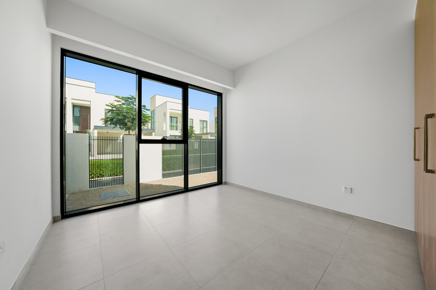 4 Bedrooms Townhouse in Caya