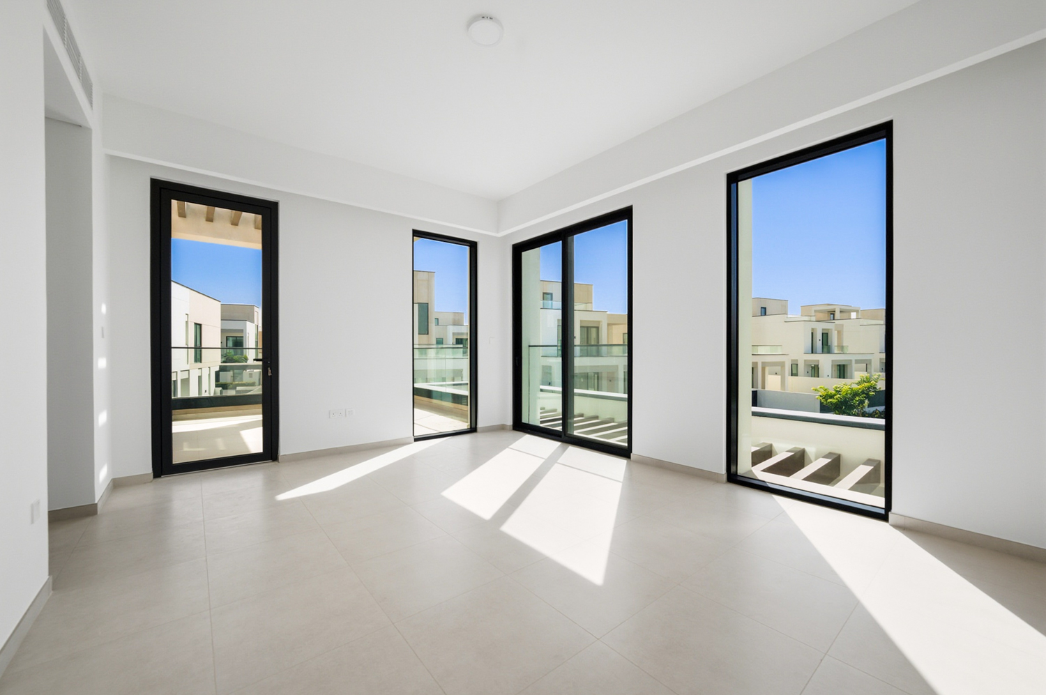 4 Bedrooms Townhouse in Caya