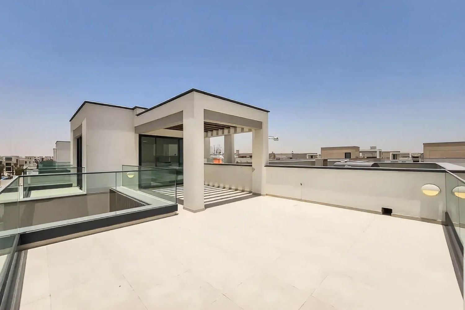 4 Bedrooms Townhouse in Caya