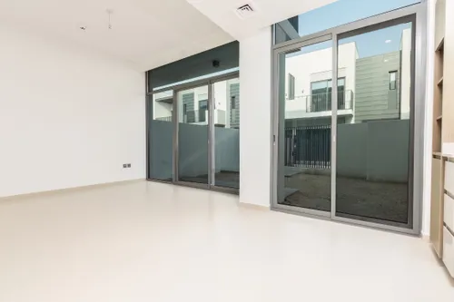 3 Bedrooms Villa in Joy