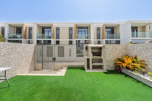 3 Bedrooms Townhouse in Ruba