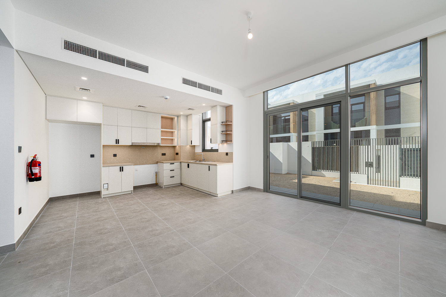 3 Bedrooms Townhouse in Ruba