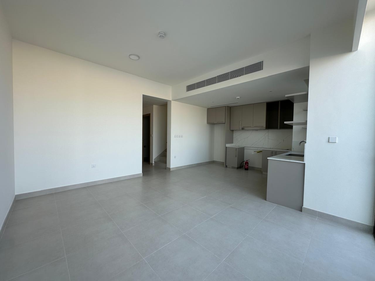 3 Bedrooms Townhouse in Raya