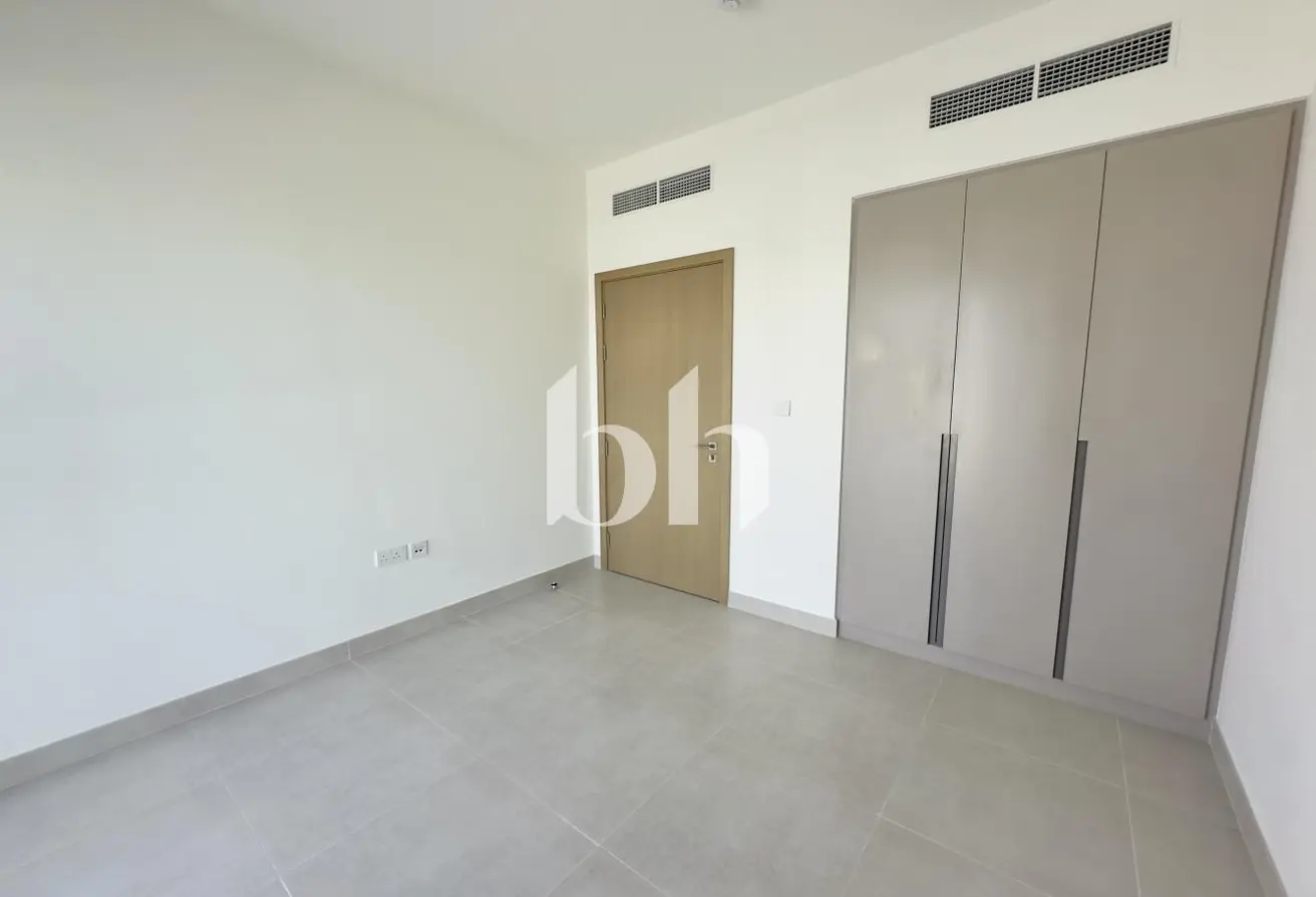 3 Bedrooms Townhouse in Raya