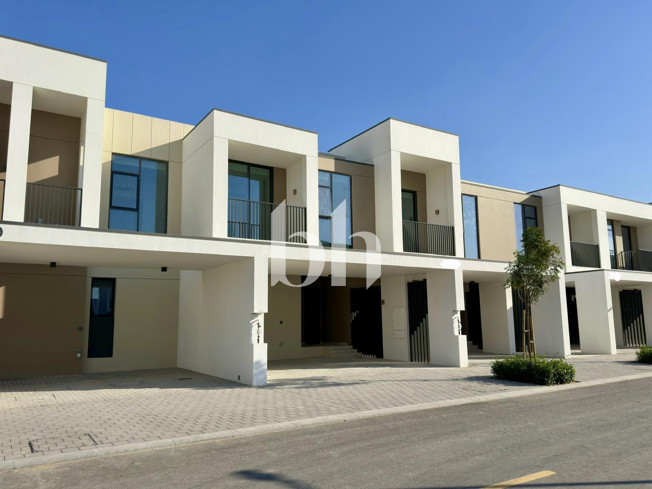 Exclusive | New Unit | Single Row & Close To Pool