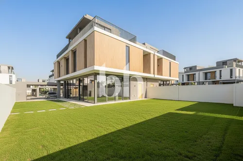 Backing Pool | Single Row | Best Location | 5 BR