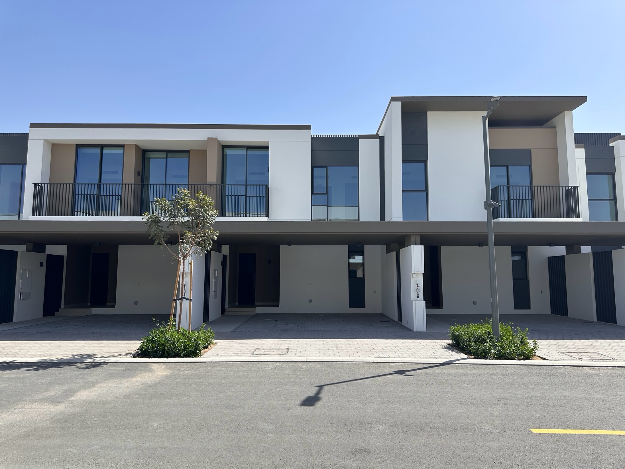 3 Bedrooms Townhouse in Raya