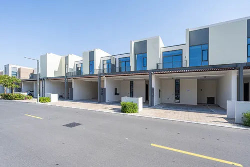 3 Bedrooms Townhouse in Joy