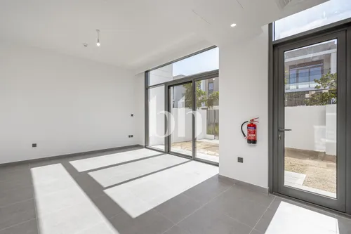 Ready to Move | 3Bedroom | Unfurnished