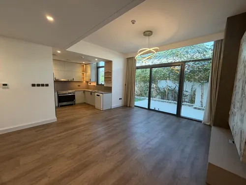 4 Bedrooms Townhouse in Ruba