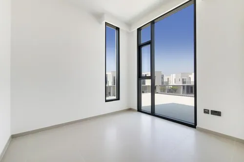 3 Bedrooms Townhouse in Joy