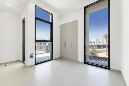 3 Bedrooms Townhouse in Joy