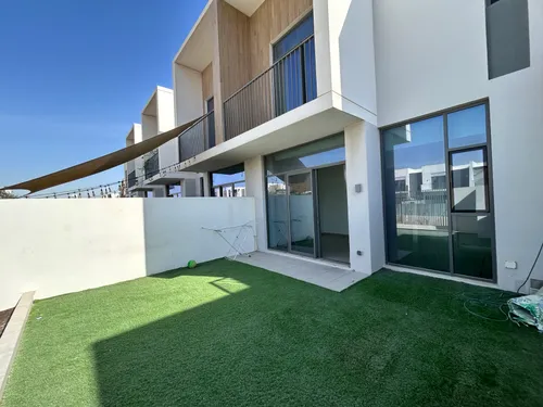 3 Bedrooms Townhouse in Spring