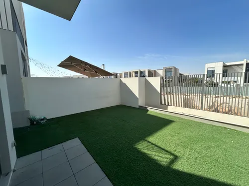 3 Bedrooms Townhouse in Spring