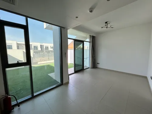 3 Bedrooms Townhouse in Spring