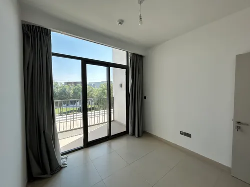 3 Bedrooms Townhouse in Spring