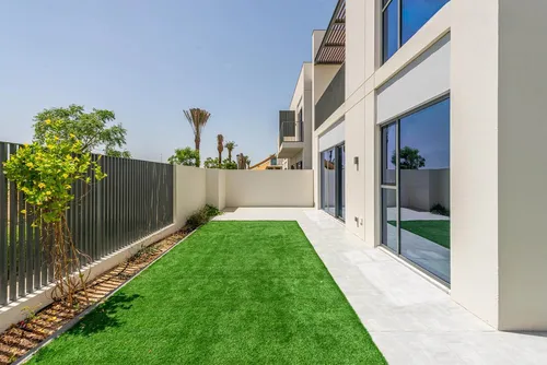 4 Bedrooms Townhouse in Joy