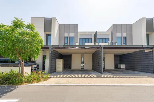Single Row | Vacant Nov | Corner | Viewable Now