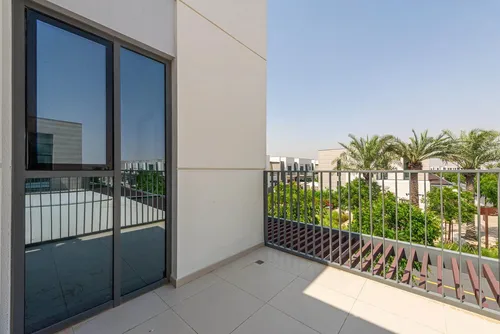 4 Bedrooms Townhouse in Joy