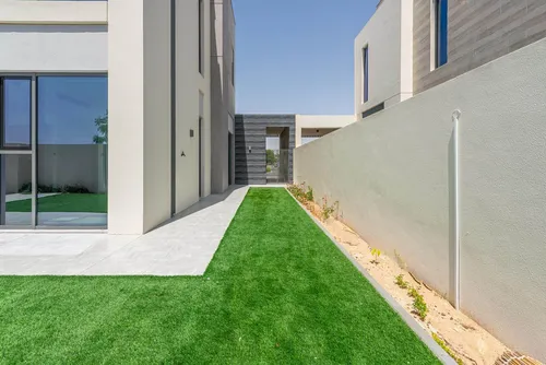 4 Bedrooms Townhouse in Joy